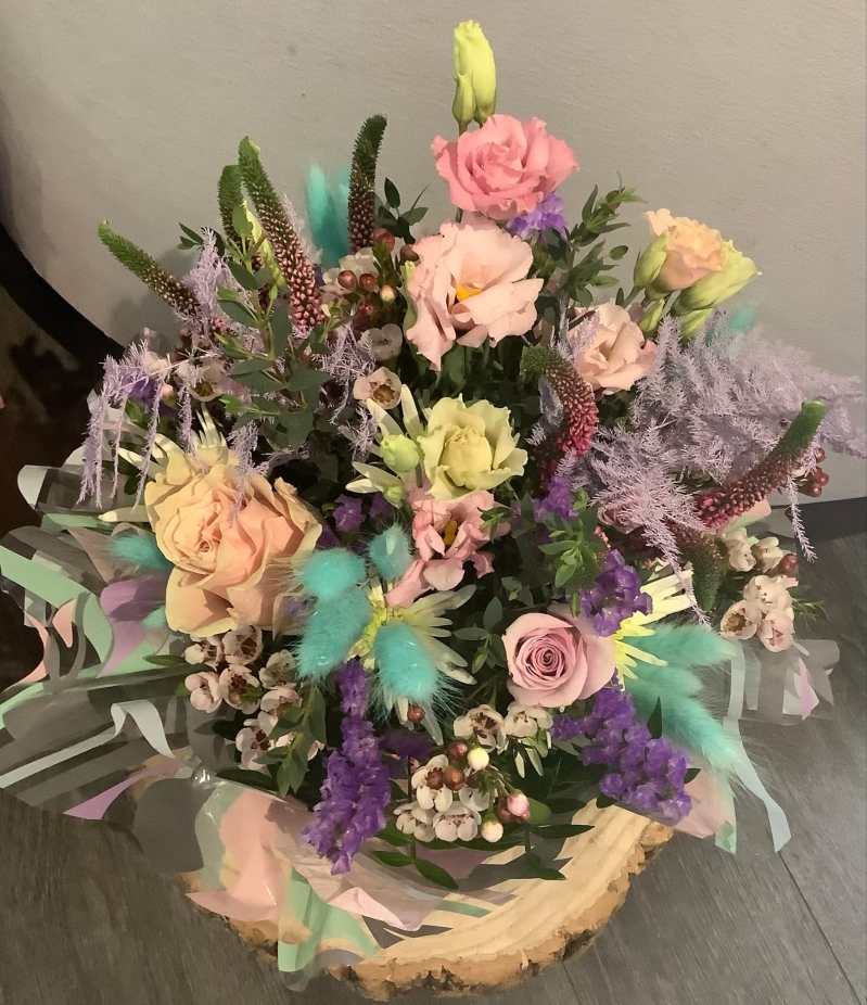 Pretty Pastels Hatbox (medium)