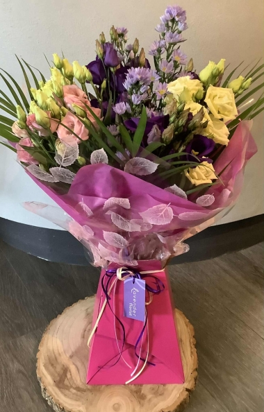 Summer Special Lisianthus Vase