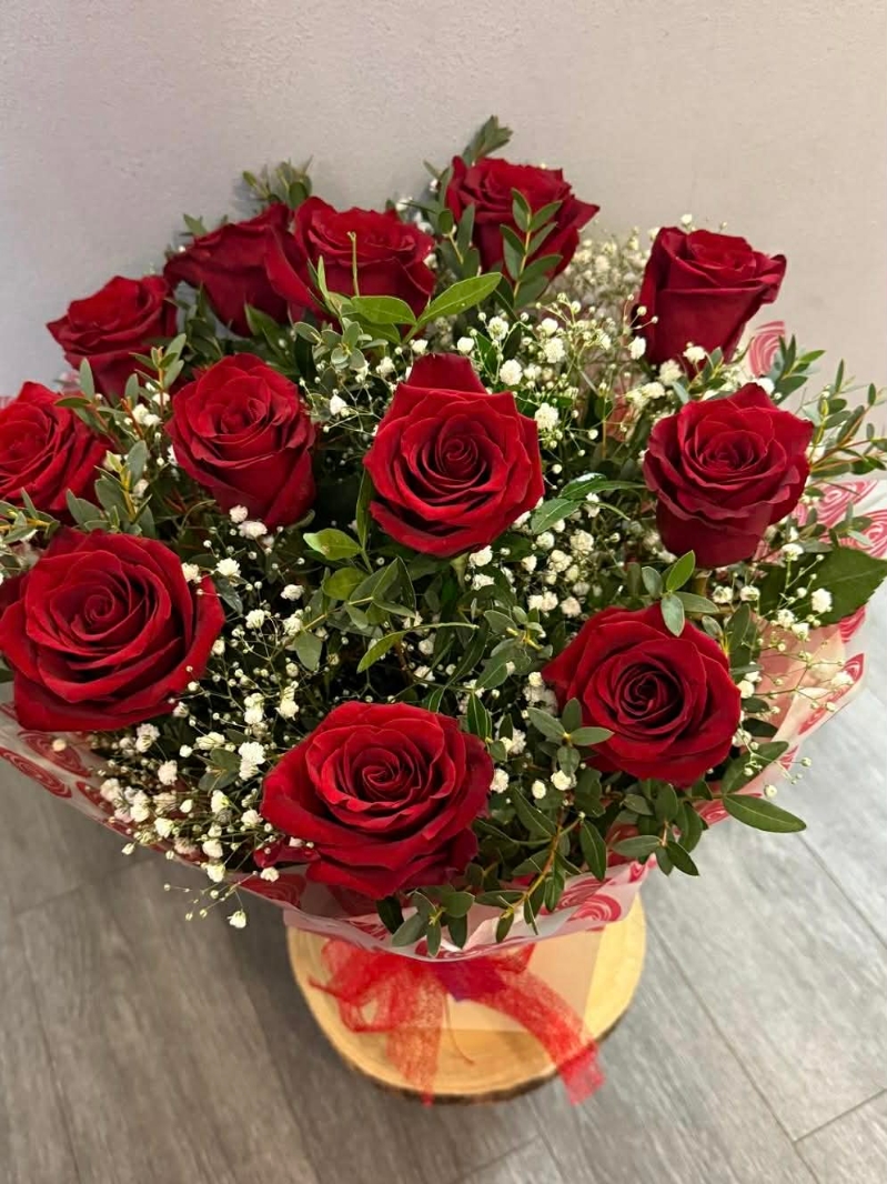 Twelve Red Roses